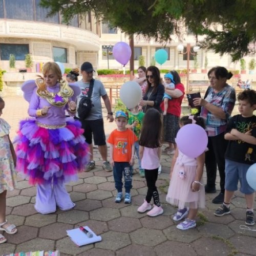 На 1 юни Парк-Хотел Стара Загора зарадва децата на Стара Загора с весел празник