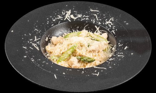 Ризото с пиле, аспержи и крем пармезан / Rise with chicken, asparagus and parmesan cream