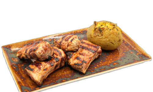 Сочни свински ребра с печен картоф, масло / Pork ribs with a baked potato, butter